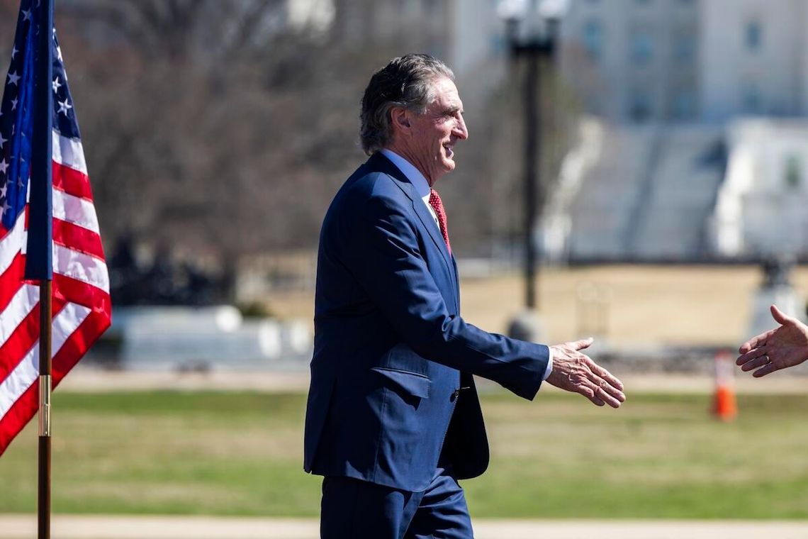 Sekretarz Burgum: kraje wschodniej Europy są bliżej Trumpa niż tradycyjni sojusznicy Sekretarz Burgum: kraje wschodniej Europy są bliżej Trumpa niż tradycyjni sojusznicy