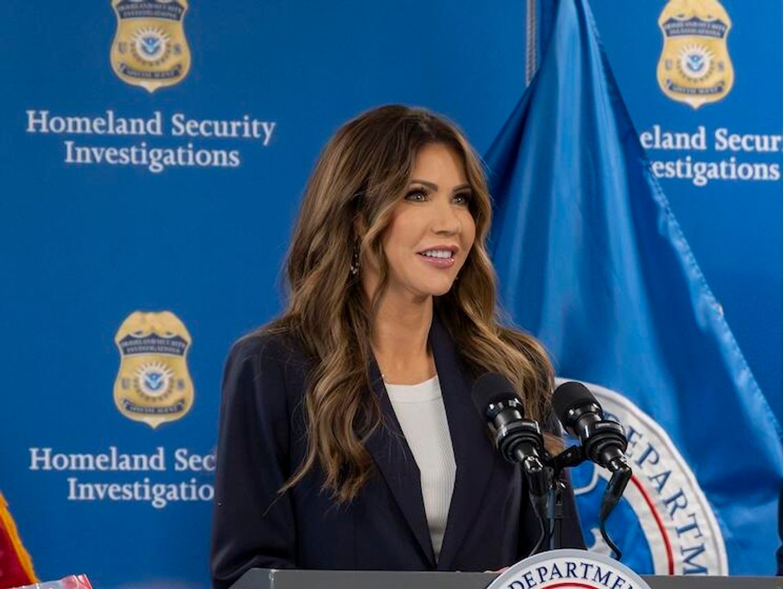 Sekretarz DHS: federalne operacje imigracyjne w Chicago mają zostać rozszerzone