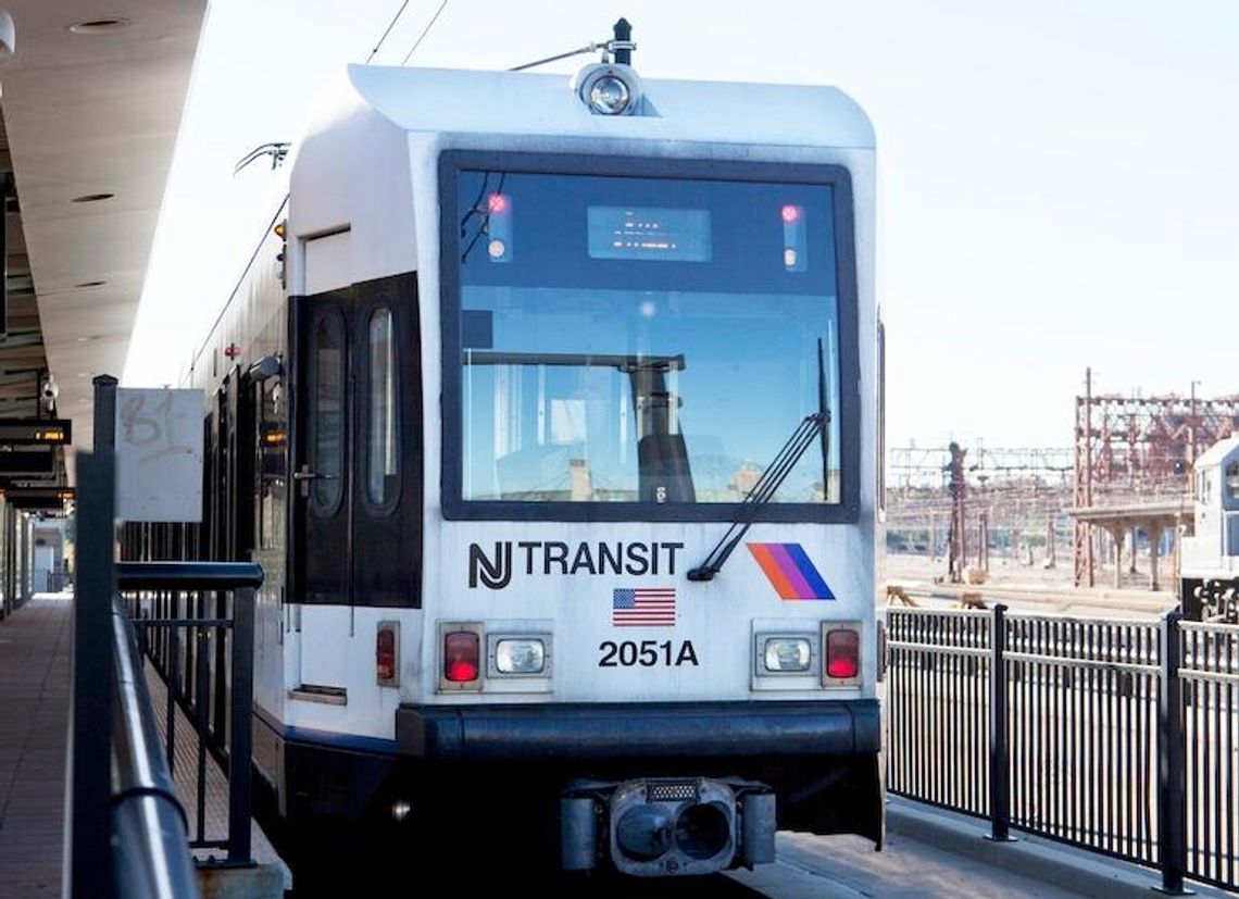 Setki tysięcy dojeżdżających do pracy dotkniętych strajkiem maszynistów New Jersey Transit