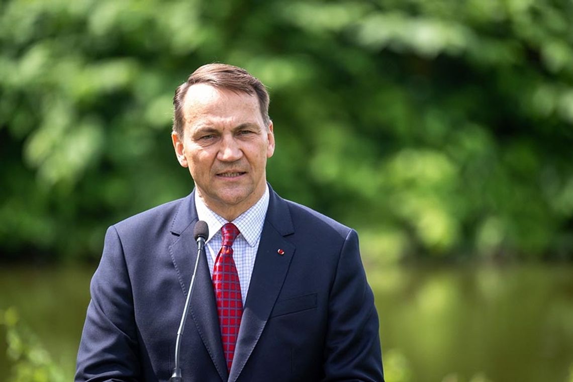 Sikorski: bardzo dobrze, że Ukraińcy zaskakują, a Putin nie wie, skąd przyjdzie następne uderzenie