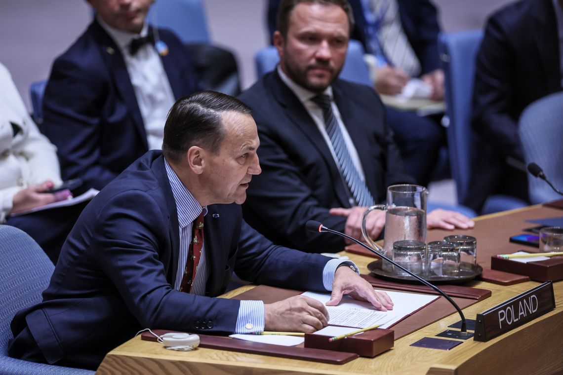 Sikorski do Rosji: jeśli kolejna rakieta lub statek powietrzny zostanie zestrzelony, nie przychodźcie tu ze skargami (WIDEO)