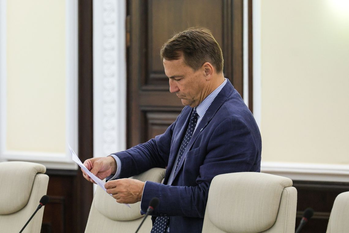 Sikorski: Kolejne naruszenie naszej przestrzeni powietrznej ze Wschodu; będzie protest MSZ wobec sprawcy Sikorski: Kolejne naruszenie naszej przestrzeni powietrznej ze Wschodu; będzie protest MSZ wobec sprawcy