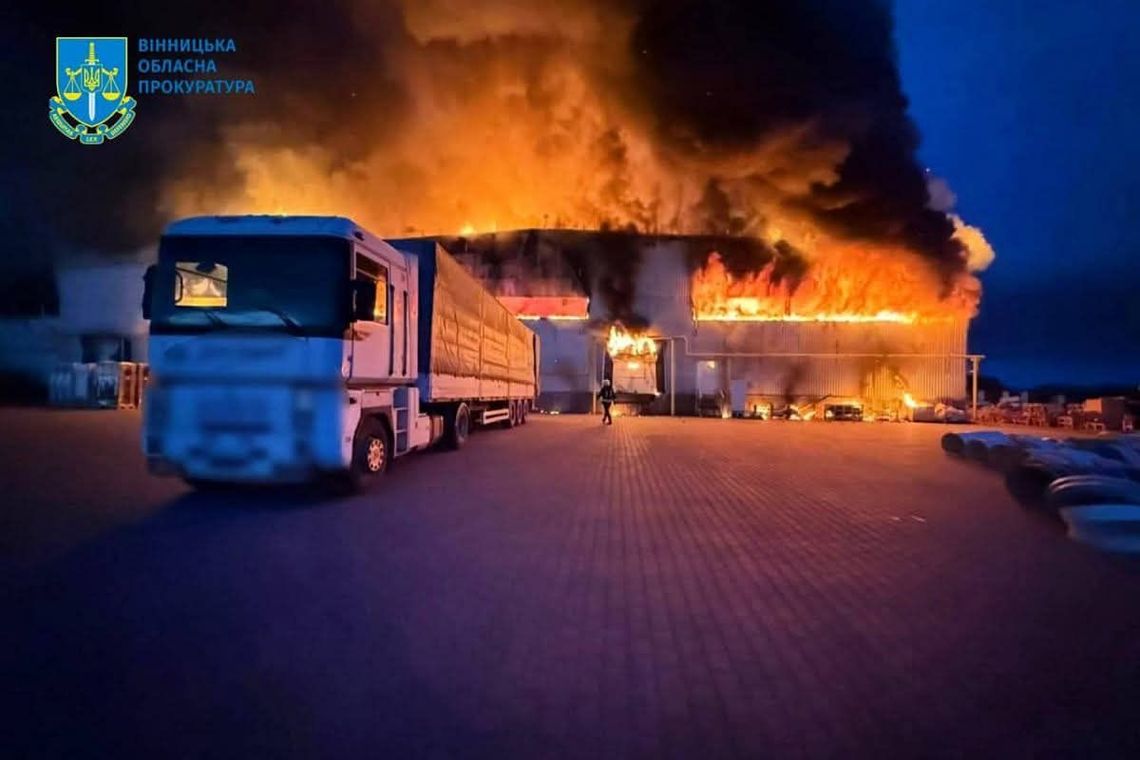 Sikorski: rosyjskie drony uderzyły w fabrykę Grupy Barlinek w Winnicy