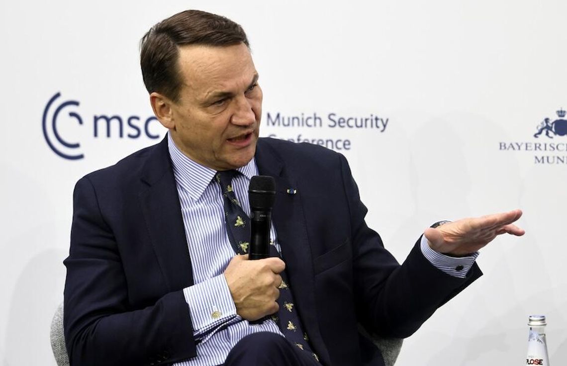 Sikorski w Monachium: USA próbują narzucić nam swoje wartości i to jest nie do przyjęcia Sikorski w Monachium: USA próbują narzucić nam swoje wartości i to jest nie do przyjęcia