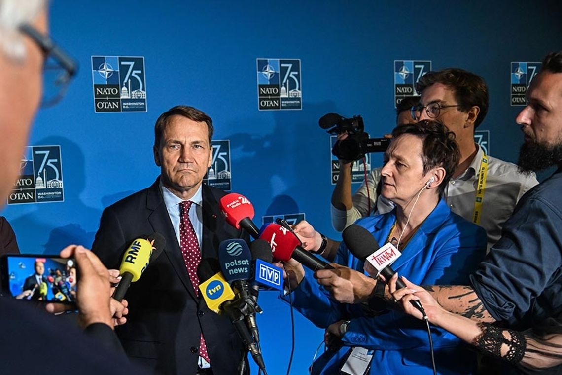 Sikorski: za rok-dwa rosyjska gospodarka dojdzie do ściany