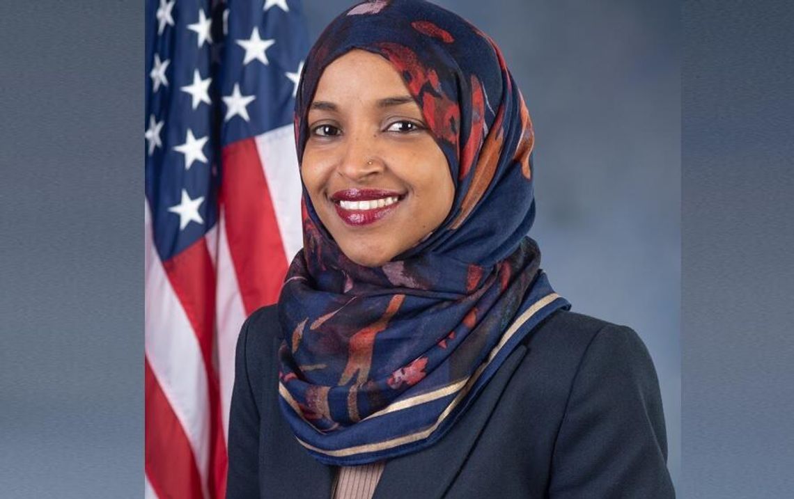 Służby federalne przeszukały dom kongresmenki Demokratów Ilhan Omar Służby federalne przeszukały dom kongresmenki Demokratów Ilhan Omar