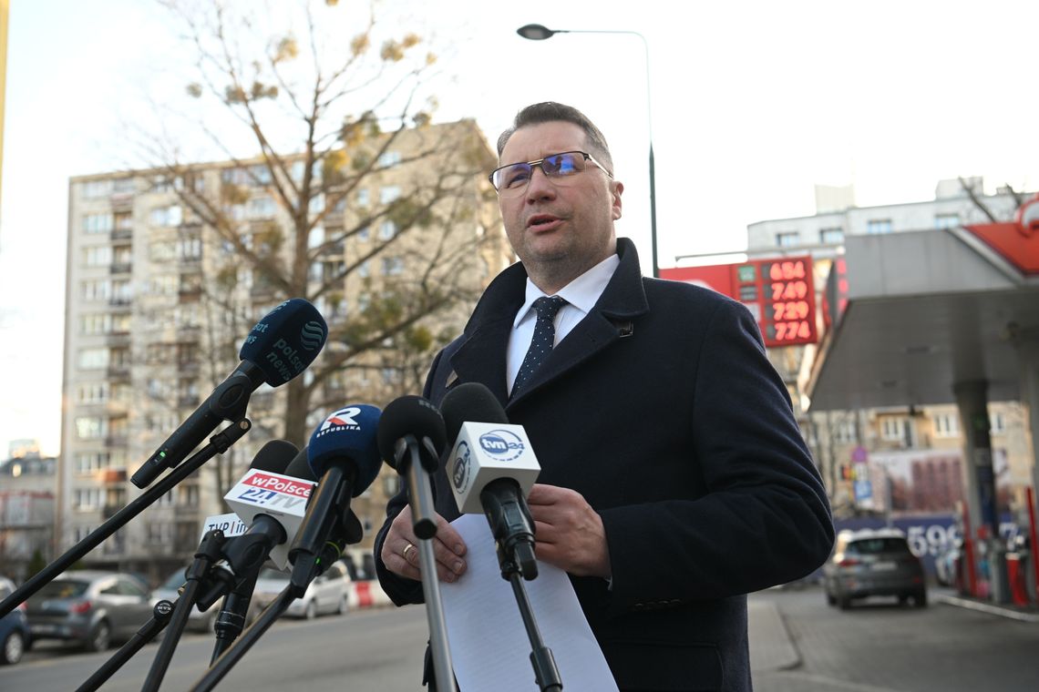 Sondaż dla wp.pl: 58,3 proc. źle ocenia Czarnka jako kandydata na szefa przyszłego rządu