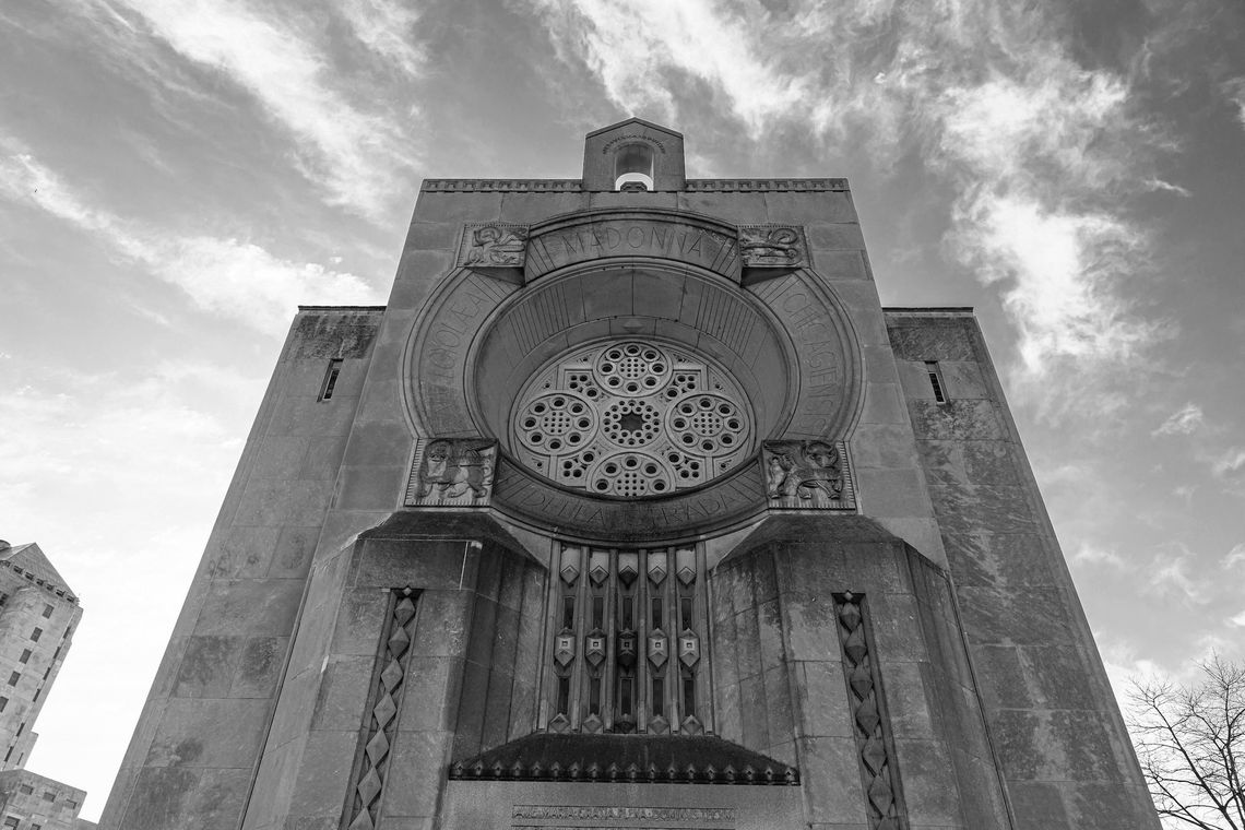 Społeczność Loyola University opłakuje zastrzeloną studentkę, a rodzina domaga się odpowiedzi