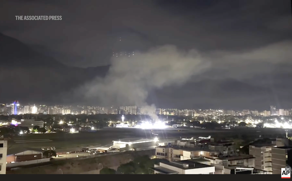 Stany Zjednoczone przeprowadziły atak na Wenezuelę, obalając Maduro (WIDEO) Stany Zjednoczone przeprowadziły atak na Wenezuelę, obalając Maduro (WIDEO)