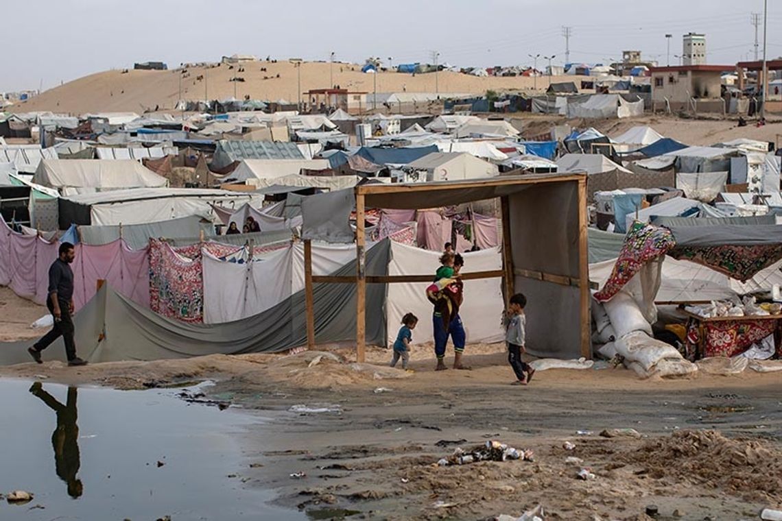 Strefa Gazy. Rafah - gigantyczny obóz dla uchodźców, możliwa kryjówka Hamasu - czeka na izraelską ofensywę