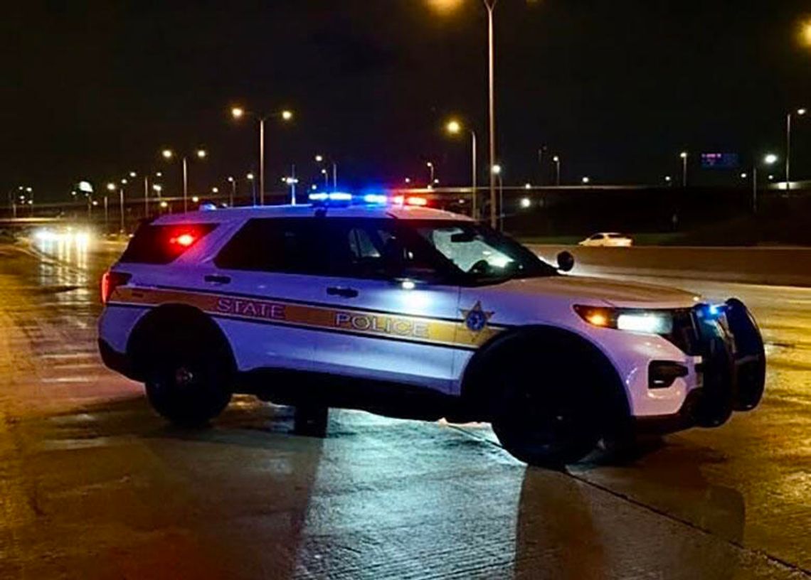 Strzały na autostradzie I-57 na przedmieściach