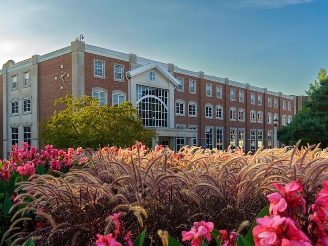 Strzały na terenie Illinois State University