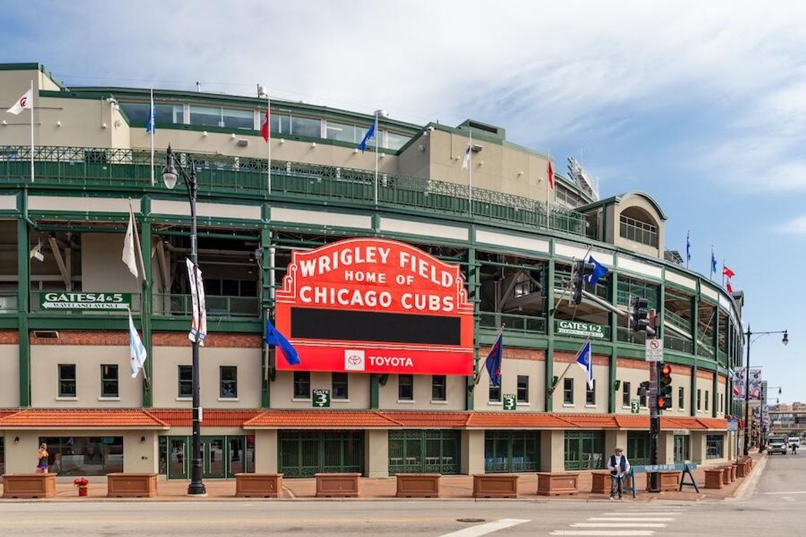 Strzały przy Wrigley Field: 26-latek ranny, 30 łusek na miejscu zdarzenia