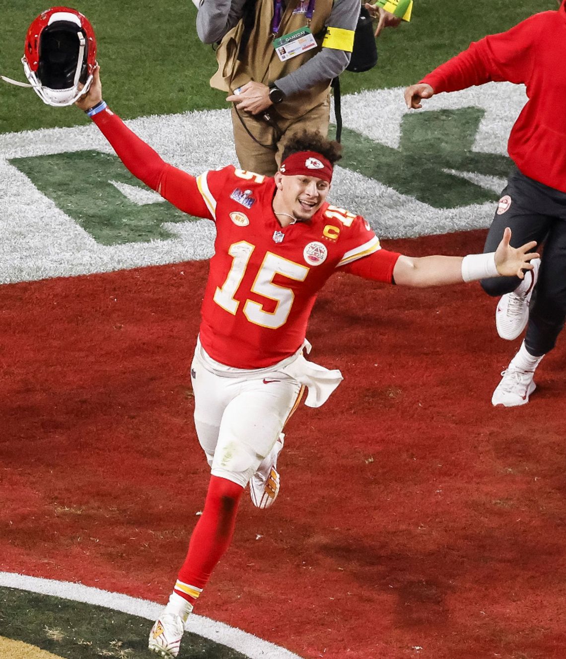 Super Bowl dla Kansas City Chiefs. Mahomes MVP