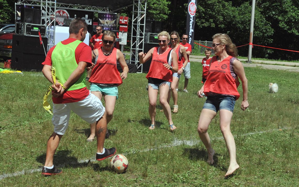 Super Ojcowie kontra Super Matki na Poloniadzie, czyli niedziela na sportowo