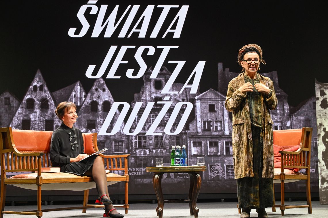 „Świata jest za dużo” — ukazuje się najnowsza książka Tokarczuk „Świata jest za dużo” — ukazuje się najnowsza książka Tokarczuk