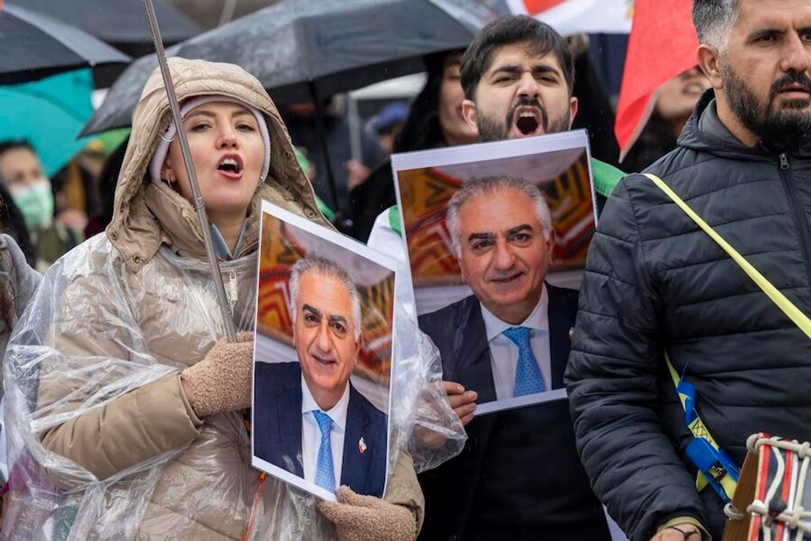 Syn obalonego szacha Iranu: wraz ze śmiercią Chameneia kończy się Republika Islamska