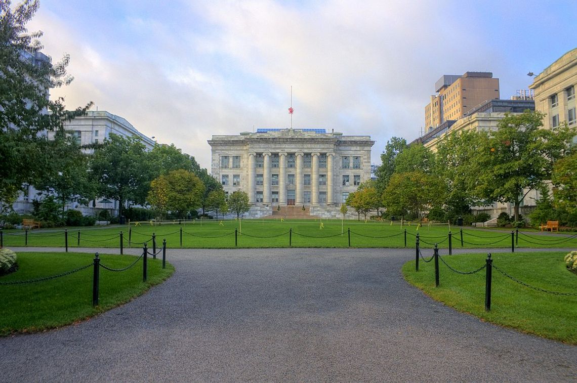 Szajka szefa kostnicy na Harvardzie kradła i sprzedawała ludzkie skóry, głowy, mózgi i inne fragmenty zwłok