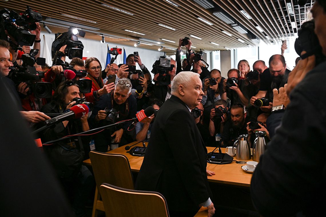 Szef PiS złożył przed komisją śledczą niepełne przyrzeczenie