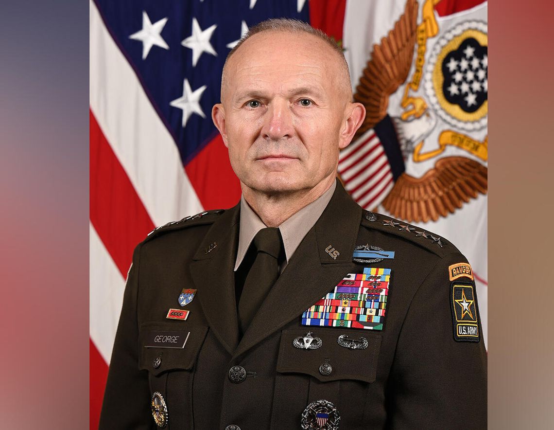 Szef sztabu sił lądowych wezwany do ustąpienia ze stanowiska