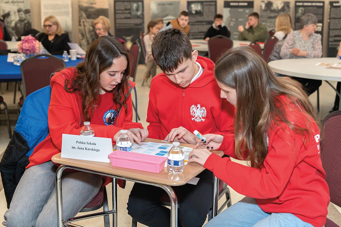 Szkolny Turniej Wiedzy poświęcony 85. Rocznicy Zbrodni Katyńskiej i Odysei Syberyjskiej Szkolny Turniej Wiedzy poświęcony 85. Rocznicy Zbrodni Katyńskiej i Odysei Syberyjskiej
