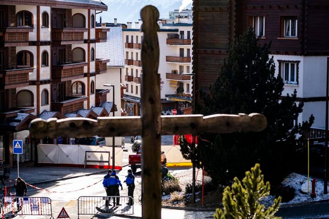 Szwajcaria: 40 ofiar śmiertelnych pożaru w kurorcie, 115 jest rannych Szwajcaria: 40 ofiar śmiertelnych pożaru w kurorcie, 115 jest rannych