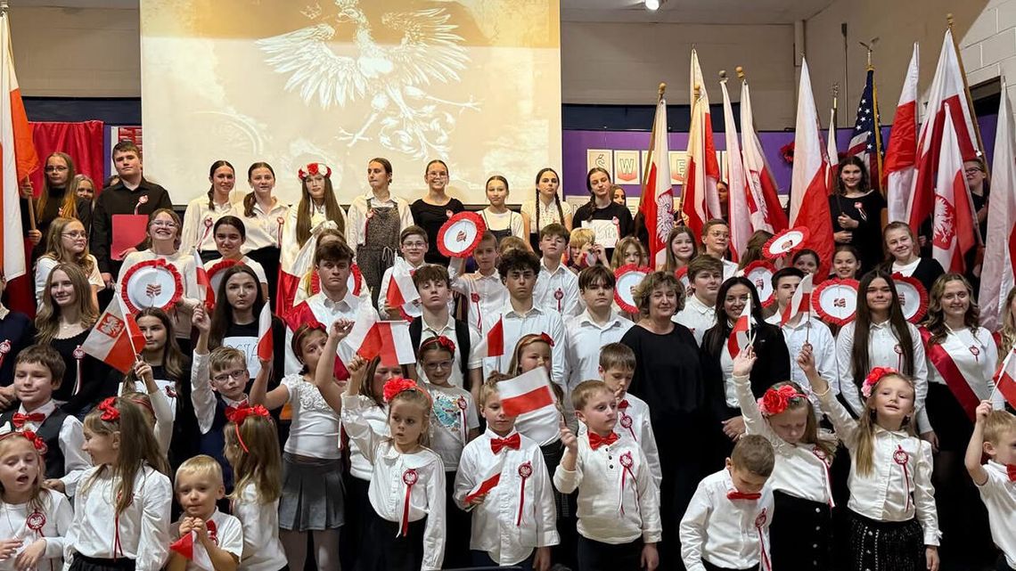 „Tam, gdzie bije polskie serce” – niezwykła akademia z okazji Dnia Niepodległości w Polskiej Szkole im. Jana Brzechwy w Tinley Park