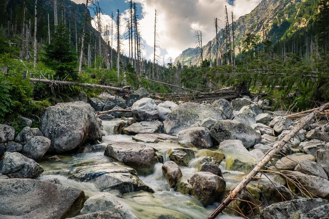 Tatry. Trudne warunki turystyczne; znaczne ochłodzenie