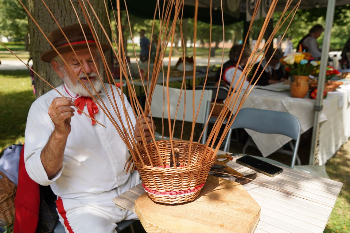 Tradycja plecionkarstwa z Polski trafiła na listę dziedzictwa UNESCO Tradycja plecionkarstwa z Polski trafiła na listę dziedzictwa UNESCO