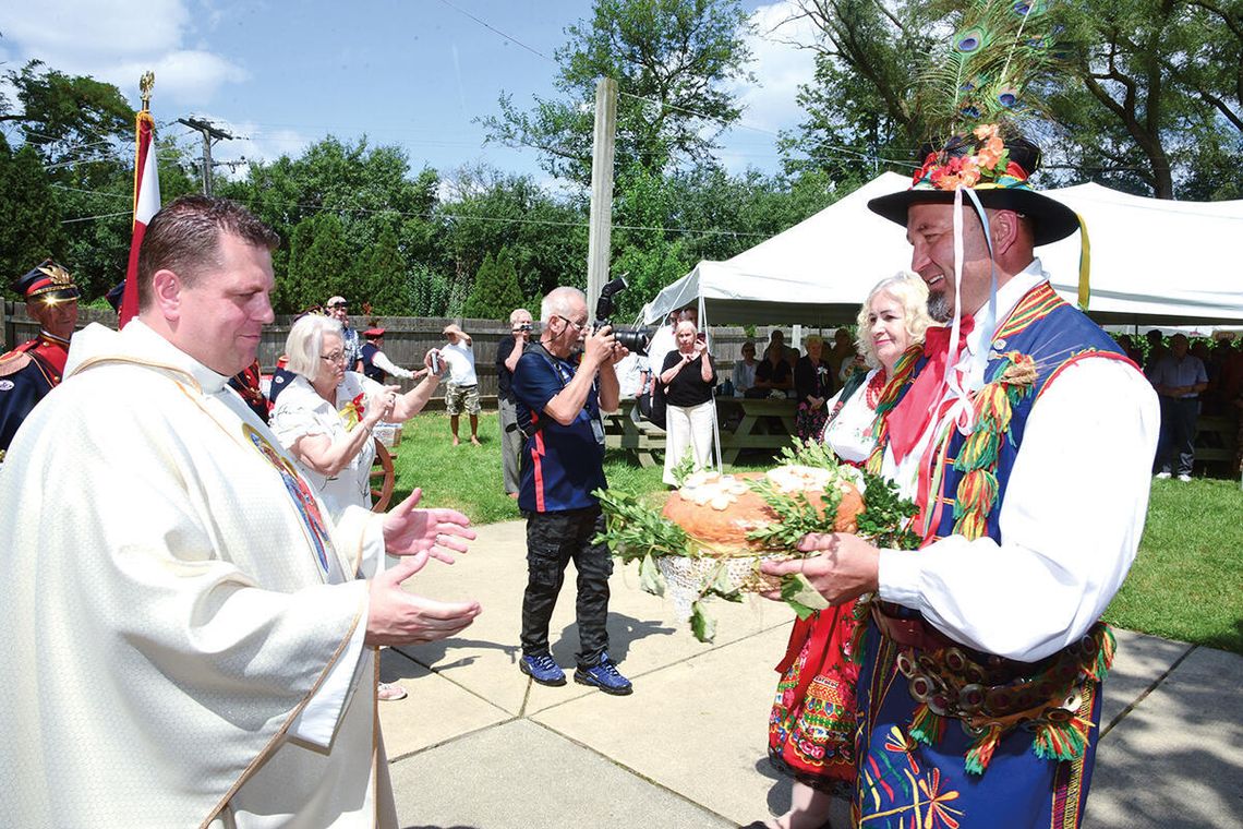 Tradycja wsi polskiej w Chicago. Dożynki Związku Klubów Polskich
