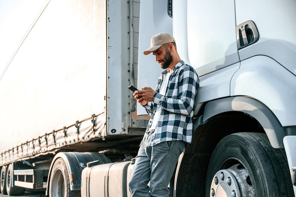 Truckerzy oczami i uszami Ameryki: bohater za kierownicą uratował kobietę przed porywaczem