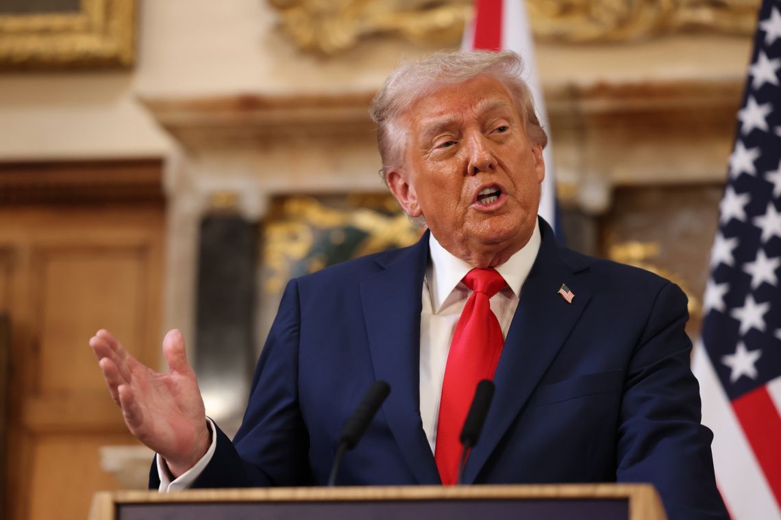 Trump: być może trzeba odebrać licencję stacjom telewizyjnym