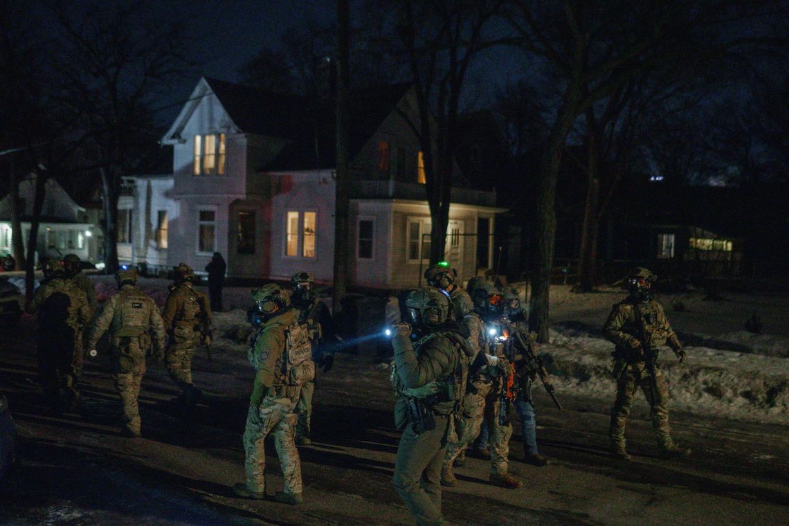 Trump grozi użyciem ustawy o powstaniach zbrojnych w Minnesocie