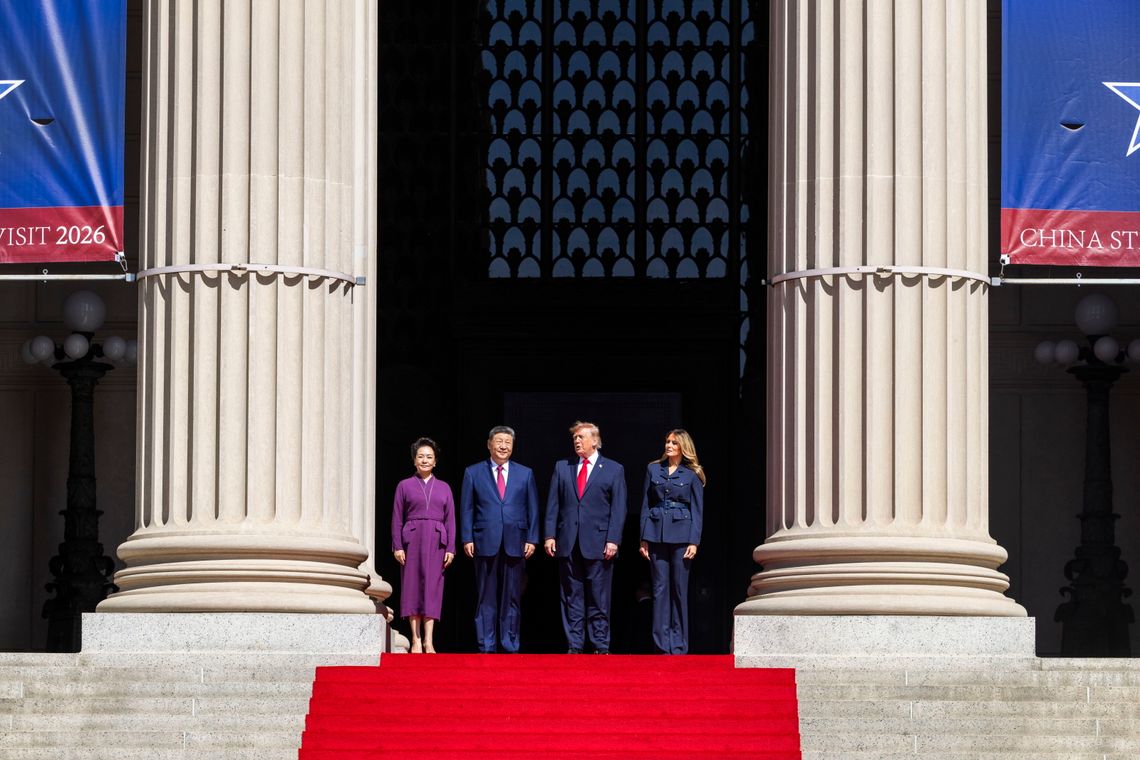 Trump i Xi zwiedzili Archiwa Narodowe na zakończenie wizyty przewodniczącego ChRL Trump i Xi zwiedzili Archiwa Narodowe na zakończenie wizyty przewodniczącego ChRL