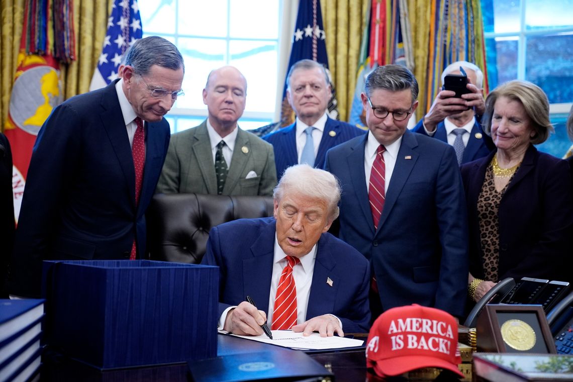 Trump podpisał pakiet ustaw budżetowych i zakończył shutdown