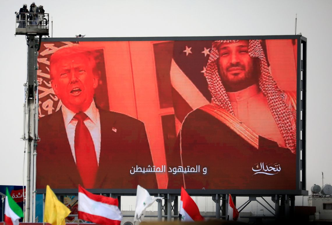 Trump powiedział, że wydał instrukcję zbombardowania Iranu w razie zamachu na niego Trump powiedział, że wydał instrukcję zbombardowania Iranu w razie zamachu na niego