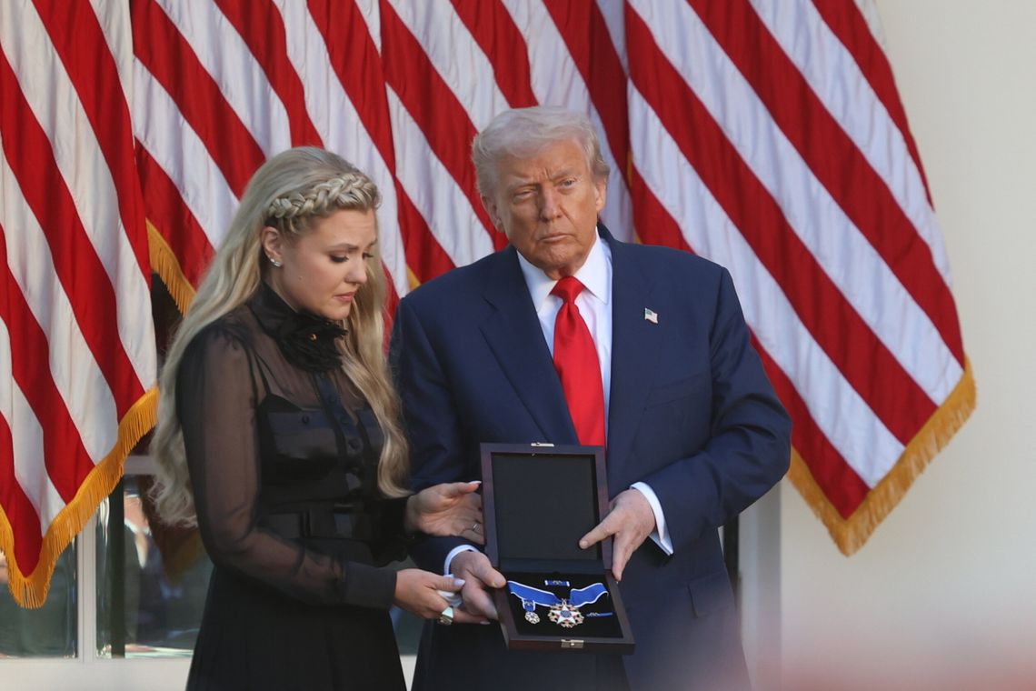 Trump przyznał pośmiertnie Medal Wolności Charliemu Kirkowi
