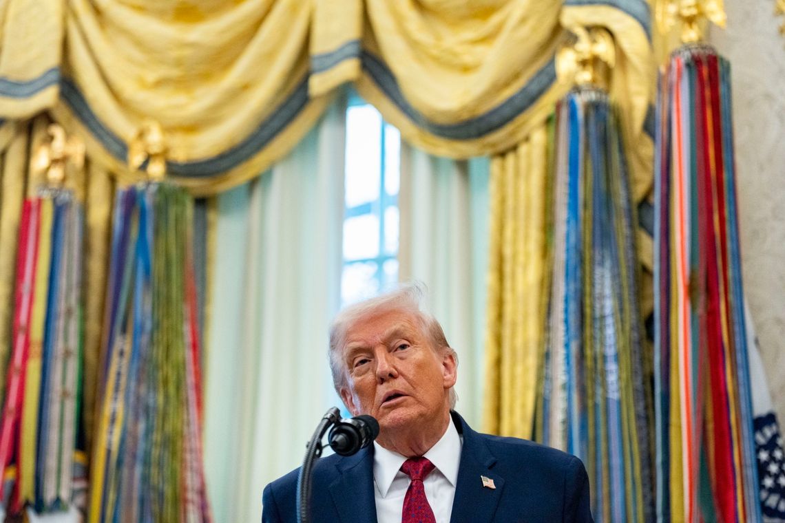 Trump stanął w obronie Wiles i przyznał, że ma „osobowość alkoholika” Trump stanął w obronie Wiles i przyznał, że ma „osobowość alkoholika”