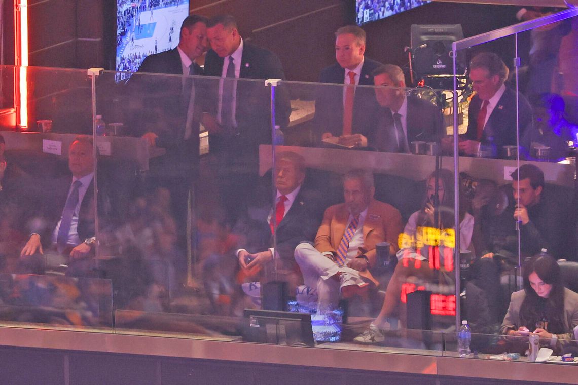 Trump wygwizdany przez kibiców na meczu finałowym NBA w Nowym Jorku Trump wygwizdany przez kibiców na meczu finałowym NBA w Nowym Jorku