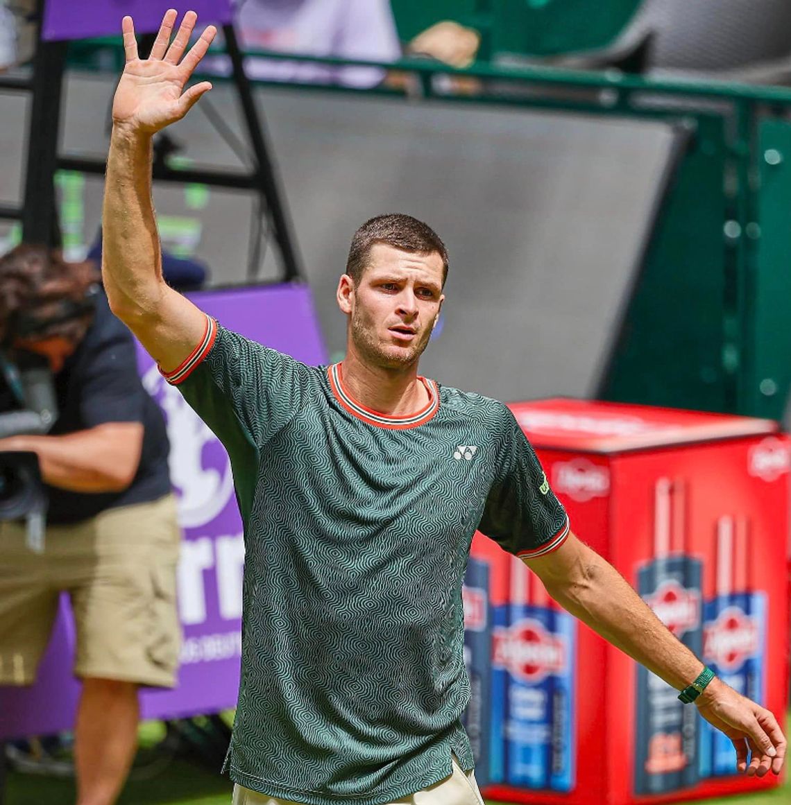 Turniej ATP w Halle - Hurkacz przegrał w finale z Sinnerem