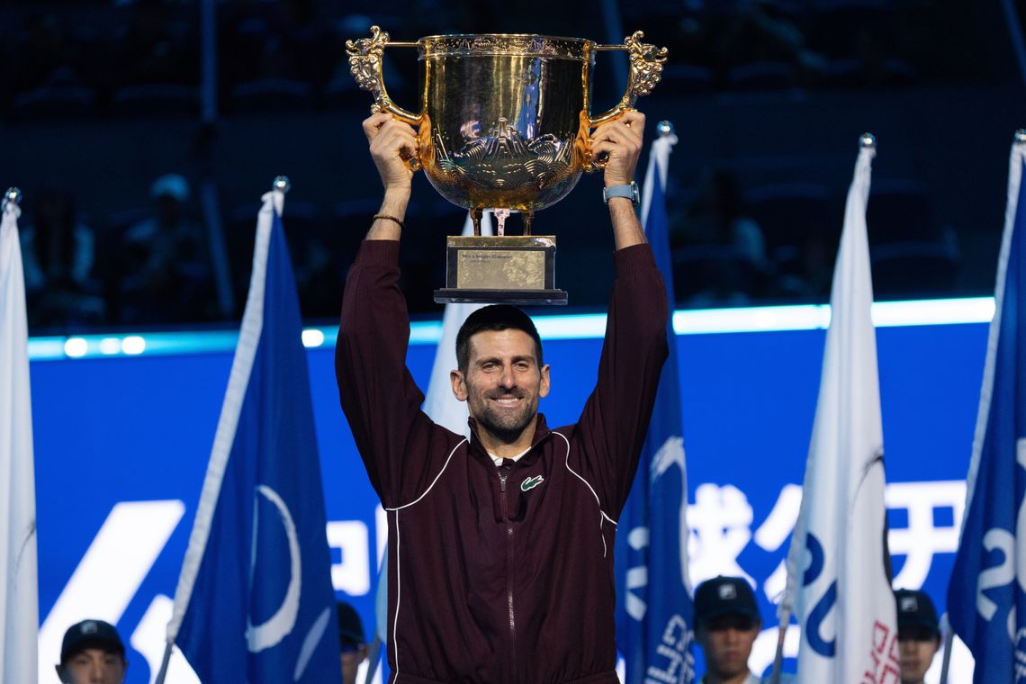 Turniej ATP w Pekinie - Djoković sięgnął po 102. tytuł po kreczu De Minaura Turniej ATP w Pekinie - Djoković sięgnął po 102. tytuł po kreczu De Minaura
