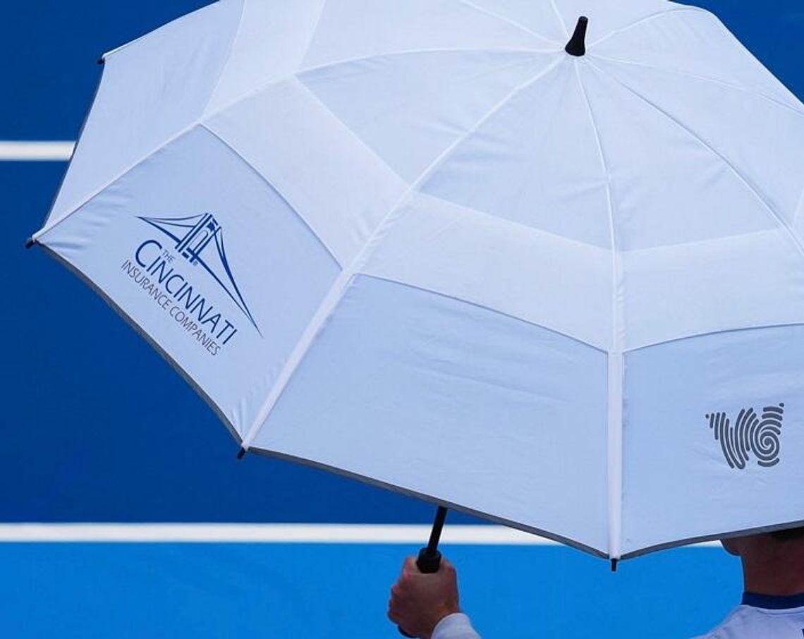 Turniej WTA w Cincinnati - remis po dwóch setach meczu Linette z Pegulą, dokończenie w środę Turniej WTA w Cincinnati - remis po dwóch setach meczu Linette z Pegulą, dokończenie w środę