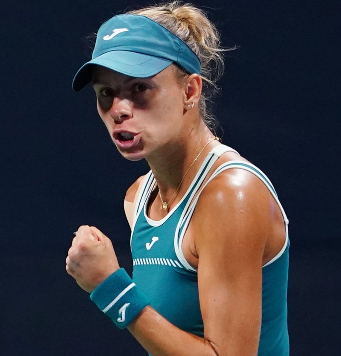 Turniej WTA w Pekinie - Linette pokonała Azarenkę i awansowała do drugiej rundy