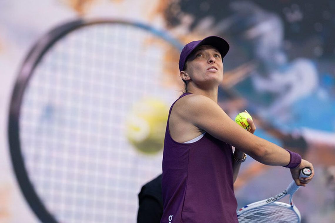 Turniej WTA w Pekinie — Świątek awansowała do 1/8 finału po ciężkim boju z Vekić