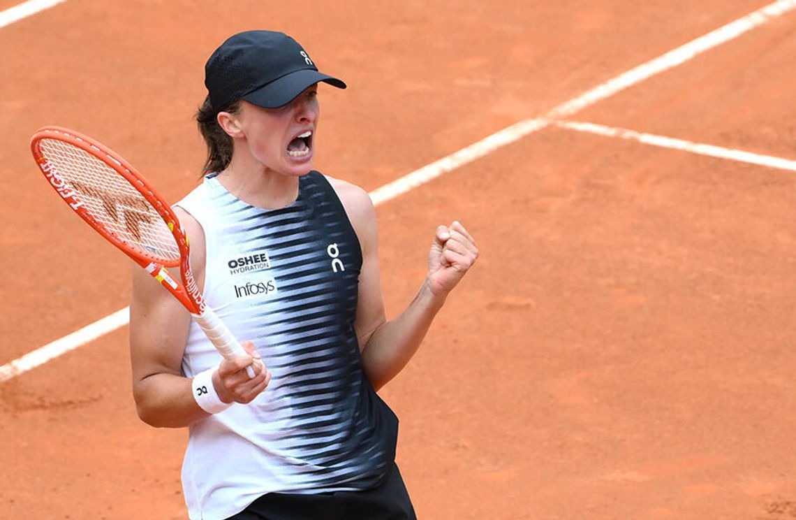 Turniej WTA w Rzymie - awans Świątek do trzeciej rundy