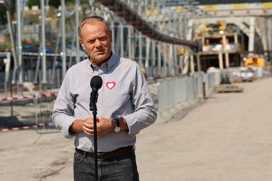 Tusk na budowie tunelu Męcina–Mordarka: za rok pół miliarda pasażerów na kolei