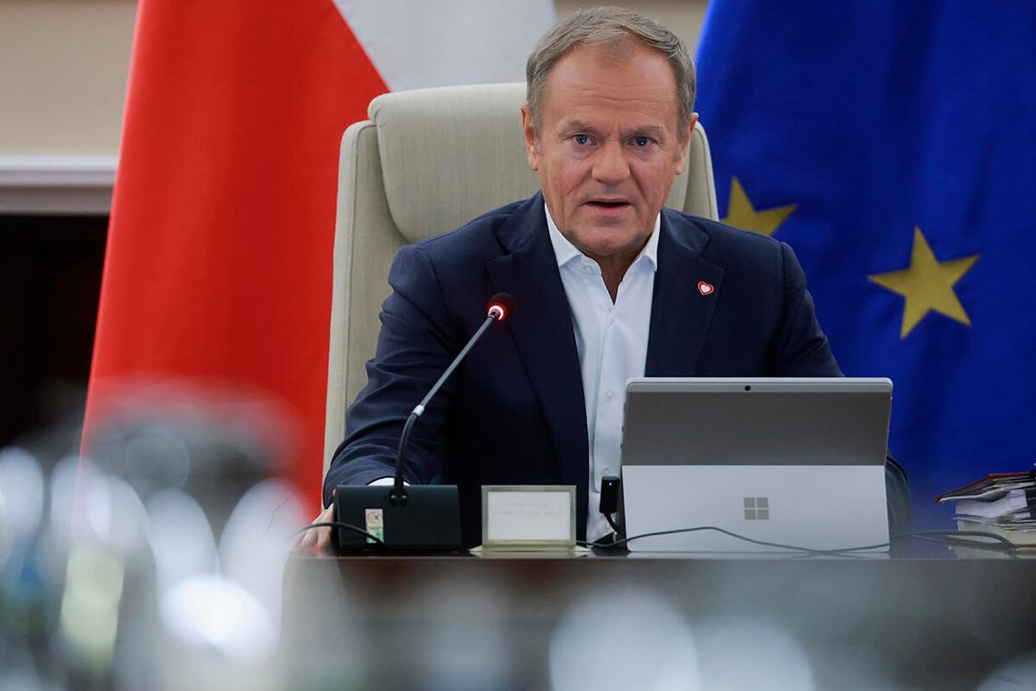 Tusk: Rosja dokonała masowego ataku na Ukrainę; Orban nazwał Putina uczciwym partnerem