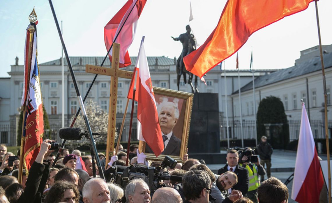 Uczczono piątą rocznicę katastrofy smoleńskiej (ZOBACZ ZDJĘCIA)