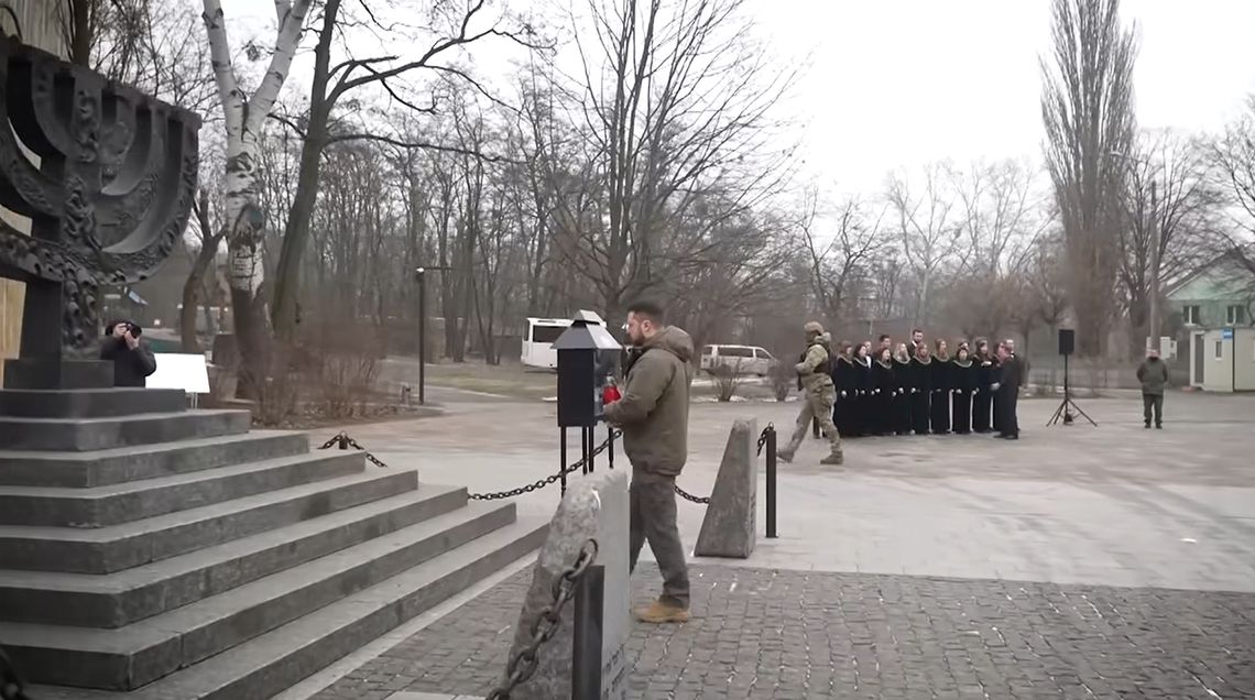 Ukraina. Prezydent Zełenski uczcił pamięć ofiar Holokaustu w Babim Jarze: nigdy więcej nienawiści i obojętności (WIDEO)