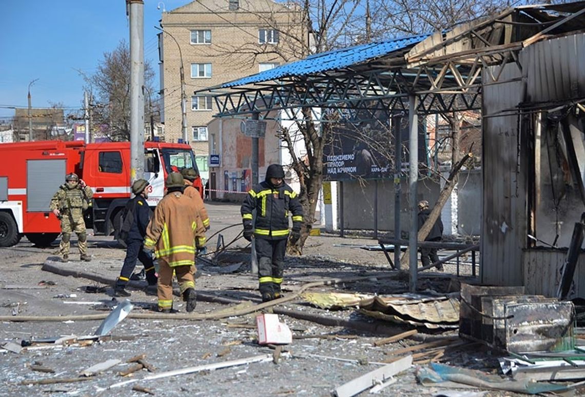 Ukraina. Władze: trzy cywilne osoby zabite w środę w rosyjskich ostrzałach w obwodach donieckim i chersońskim